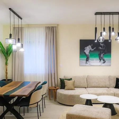 Fancy New 2bdrm Ap Free Garage *