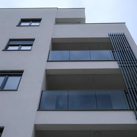 Fancy New 2bdrm Ap Free Garage شقة *