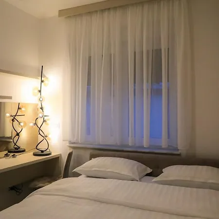 Fancy New 2bdrm Ap Free Garage