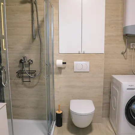 Fancy New 2bdrm Ap Free Garage بانيا لوكا