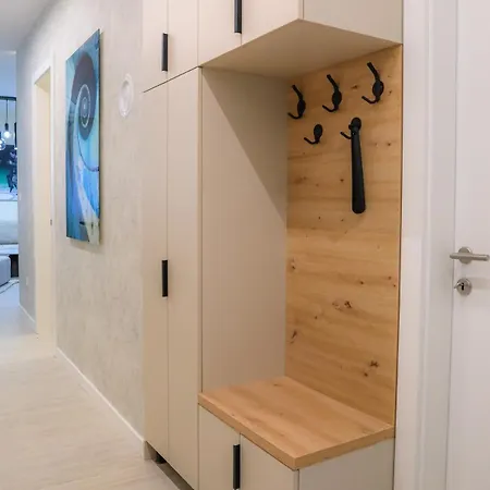 شقة Fancy New 2bdrm Ap Free Garage *