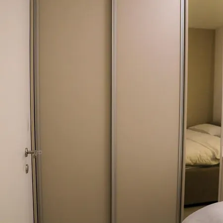 Fancy New 2bdrm Ap Free Garage * بانيا لوكا